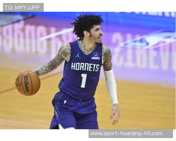 三球半场表现不佳仅得6分三分球全失篮筐加盖引发热议